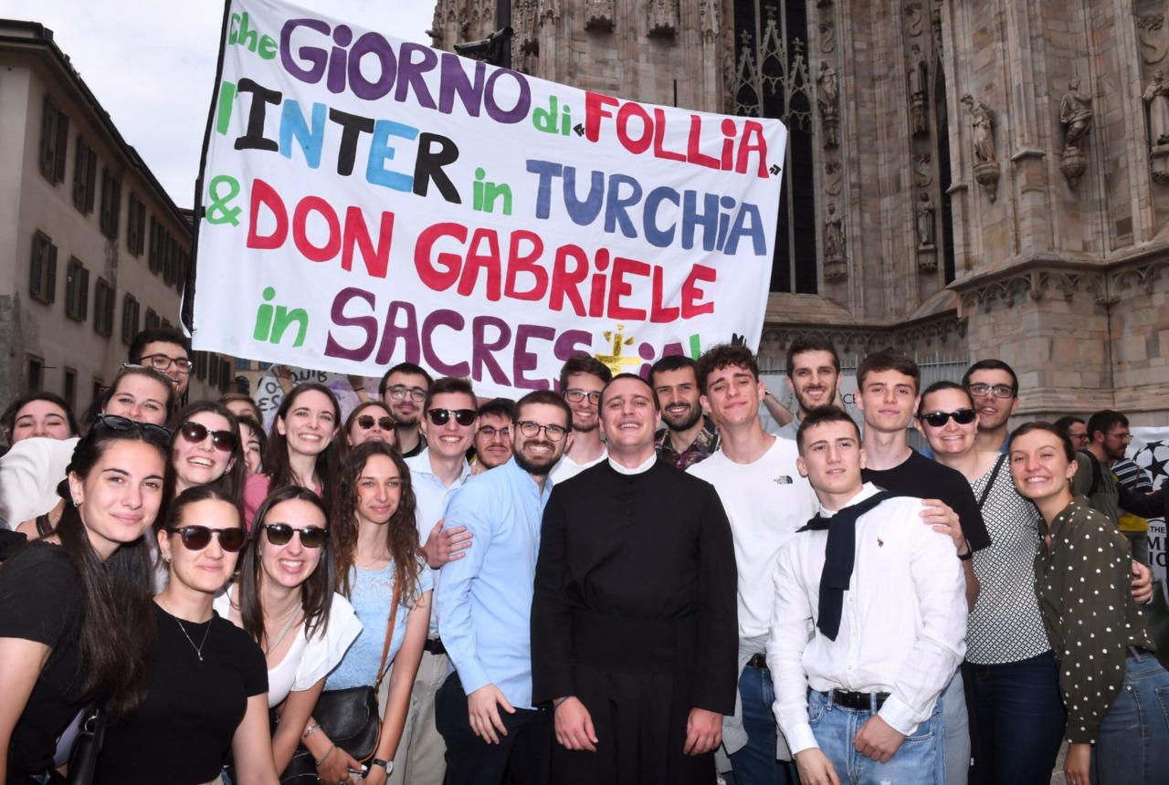 Autosospensione di don Gabriele Gerosa: sorpresa tra i fedeli