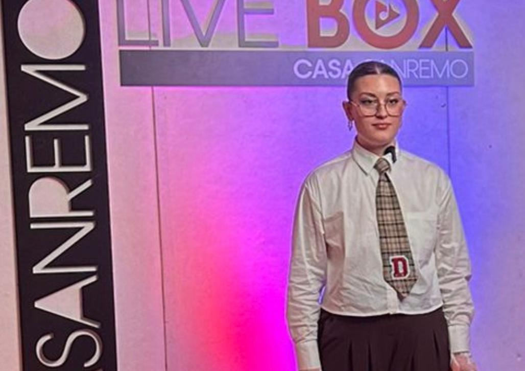 Ester Pirola sul palco di Sanremo: un viaggio da Colle Brianza alla musica italiana