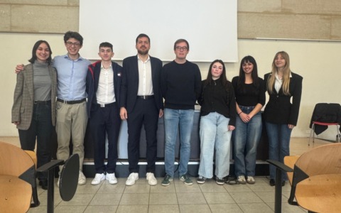 Liceo Agnesi: assemblea d’istituto su giovani e politica