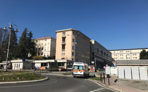 Criticità all’Ospedale di Merate: i 5 Stelle denunciano la gestione sanitaria lombarda