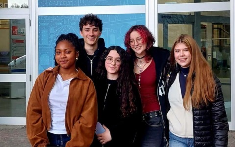 L’IISS A. Greppi si distingue alle Olimpiadi delle Neuroscienze con Riccardo Mauri al vertice provinciale