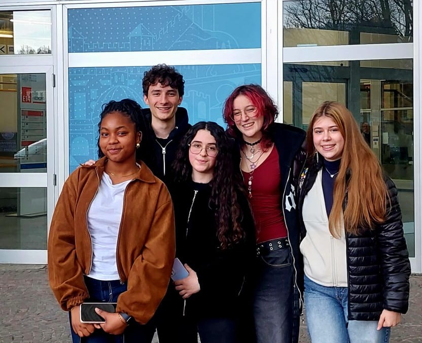 L’IISS A. Greppi si distingue alle Olimpiadi delle Neuroscienze con Riccardo Mauri al vertice provinciale