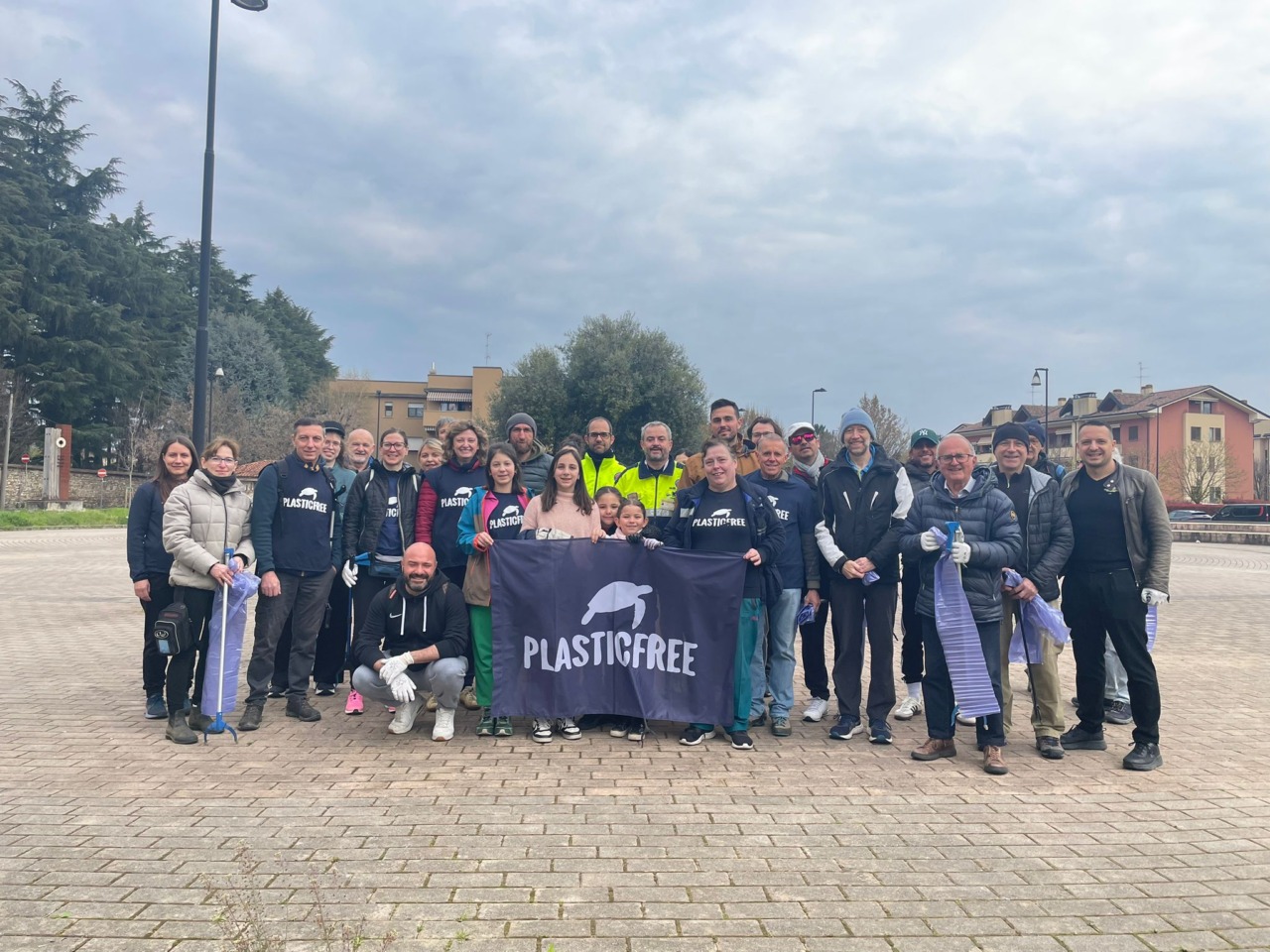 Osnago in azione: raccolti 80 kg di rifiuti per un ambiente più pulito