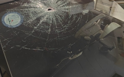 Tre 13enni accusati di lanciare sassi dal cavalcavia nel Casatese