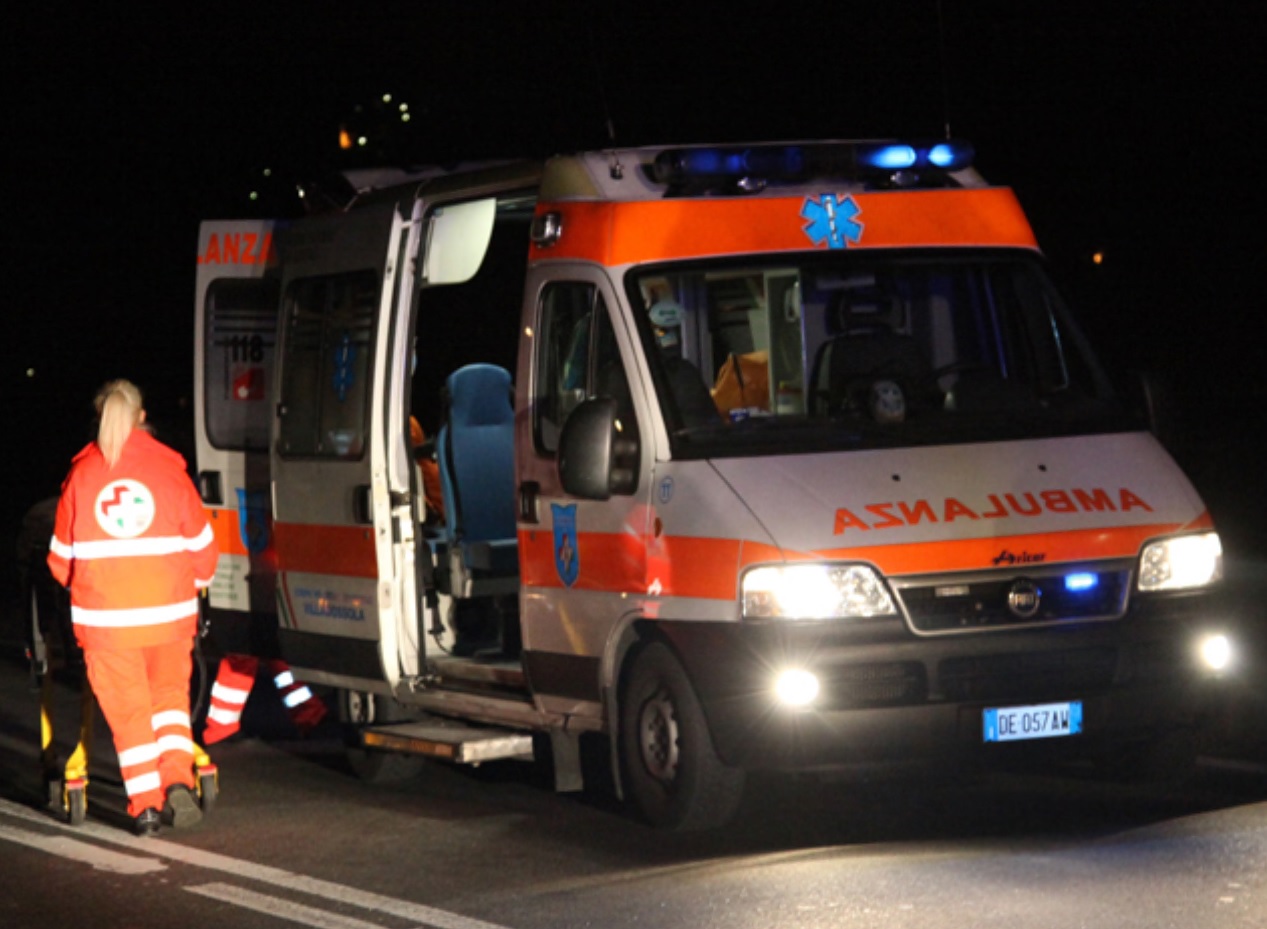 Un adolescente infortunato dopo una caduta in moto a Montevecchia