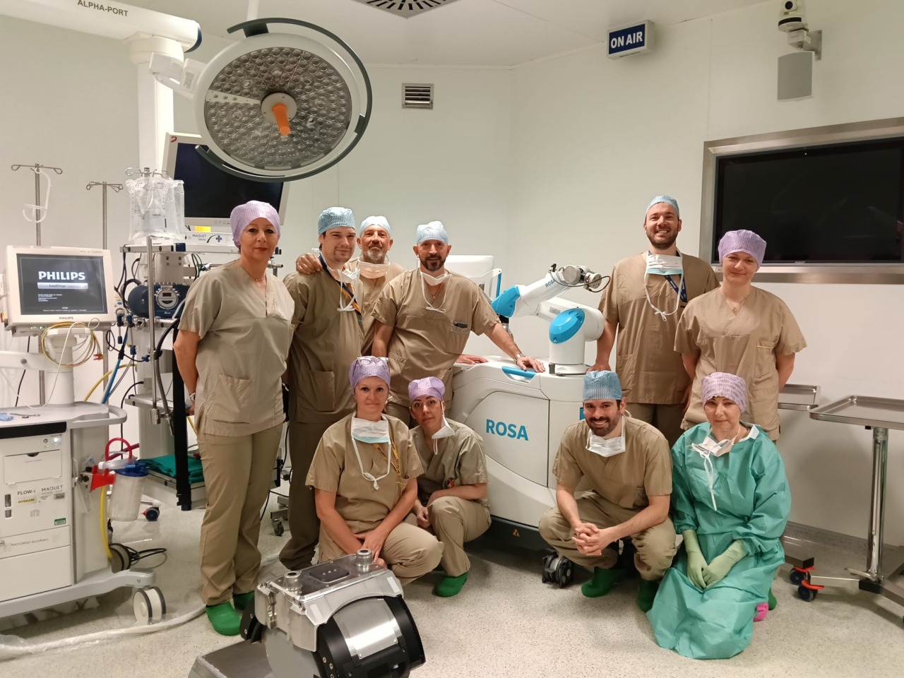 Il Mandic celebra il centesimo intervento di sostituzione protesica al ginocchio con robot