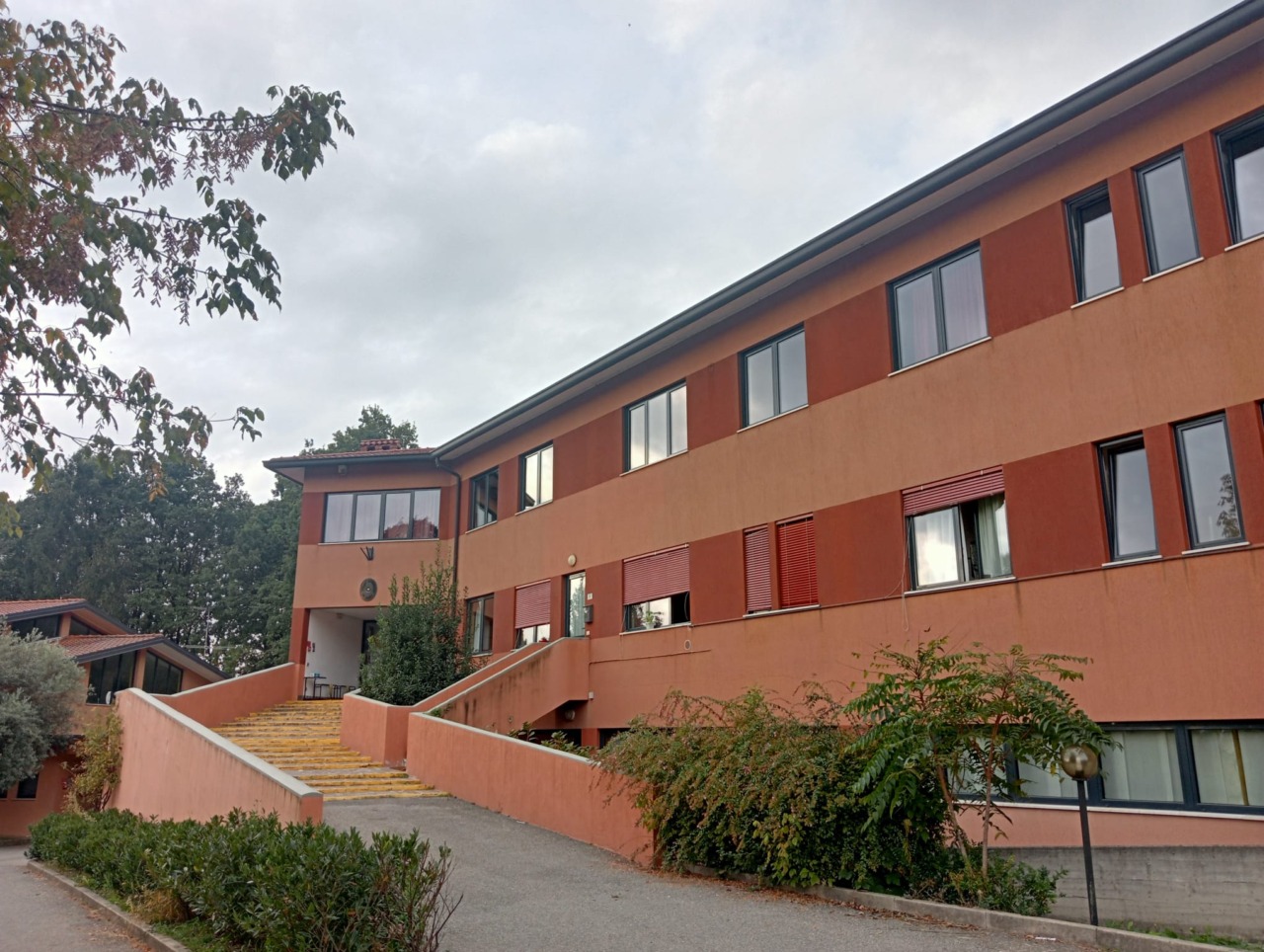 La scuola primaria di Montevecchia: tre opzioni per il futuro senza abbattimento