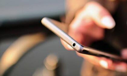 Moção per limitare l’uso dello smartphone tra i minori