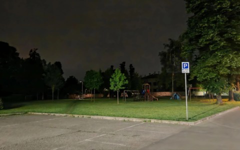 Cernusco Lombardone: maniaco in azione al parco giochi