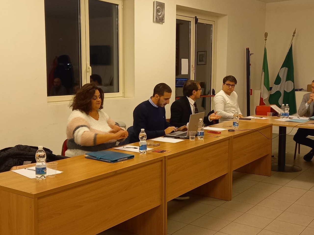 Il gruppo consiliare respinge Debora Piazza: “Distanza incolmabile dalle sue affermazioni”