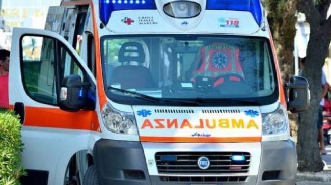 Investito ciclista a Robbiate, soccorso in ospedale