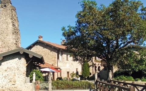 Cena con delitto al Castello di Cernusco per sostenere l’associazione Fabio Sassi