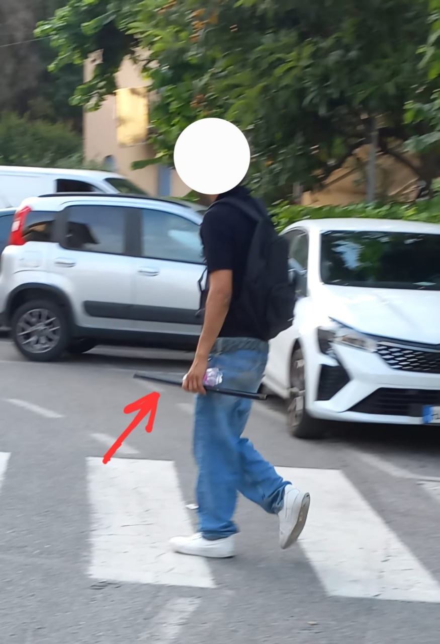 Ragazzi seminano il panico con una spranga di ferro a Olgiate Molgora