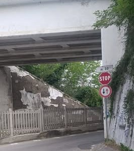Specchi in arrivo per il scavalco di Bulciago, ma il progetto di rifacimento è fermo