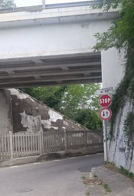 Specchi in arrivo per il scavalco di Bulciago, ma il progetto di rifacimento è fermo