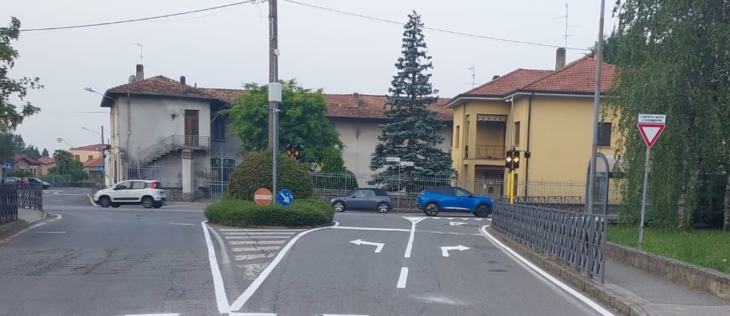 Lumache danneggiano i semafori alle Quattro Strade: il Comune interviene con spese straordinarie