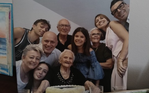Mariuccia Casati compie 101 anni: “Per stare bene, bisogna fare ciò che si desidera”