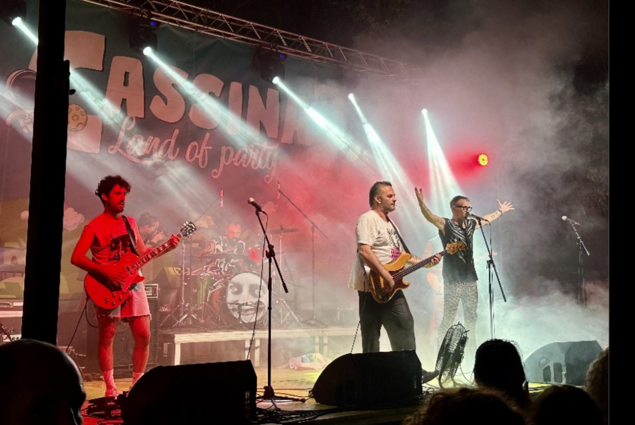 Un nuovo successo per «Finalment l’è venerdé» con musica e allegria