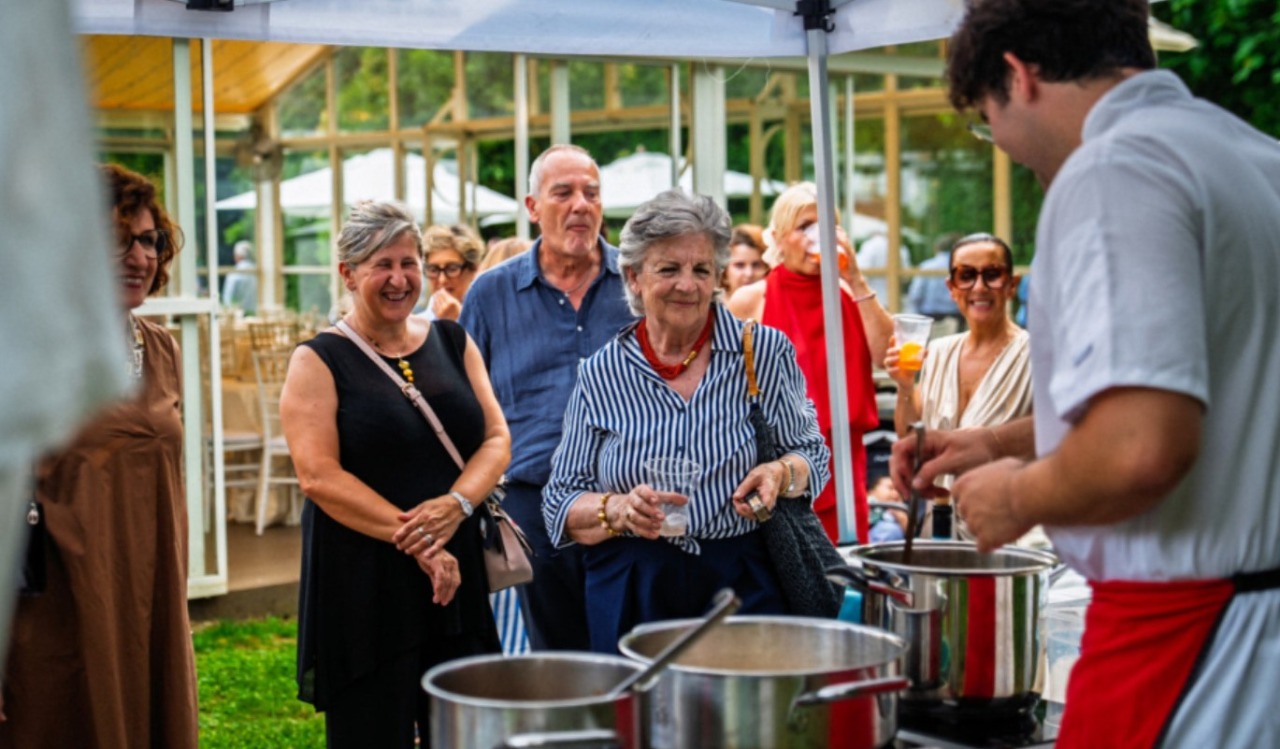Una risottata benefica in piazza per Fabio Sassi